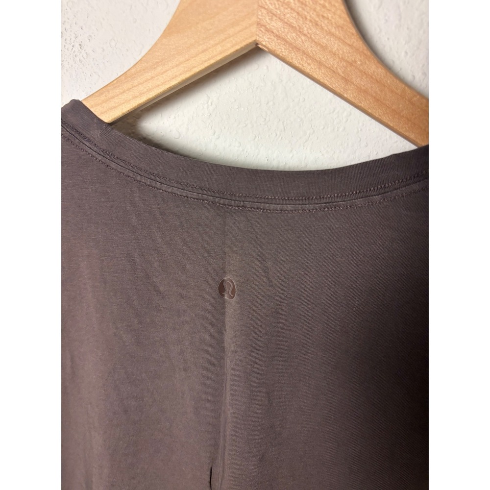 🩵Lululemon Love V-Neck T-Shirt Espresso Brown Size 10 LW3EPGS - Picture 3 of 4